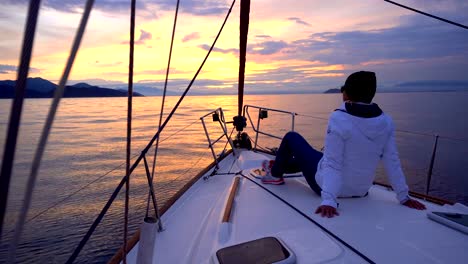 Sailing-at-sunset