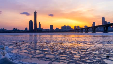 Day-to-Night-Time-Lapse-winter-of-Seoul-City,South-Korea