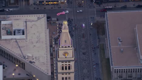 Luftbild-des-historischen-Daniels-und-Fisher-Uhrturm-in-Denver