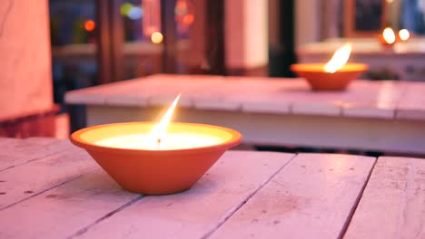 Romantic-oil-lamps-burning-outdoor-at-the-evening-in-Brussels