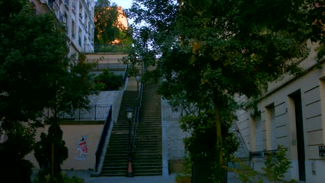 Las-escaleras-de-rue-Mont-Cenis