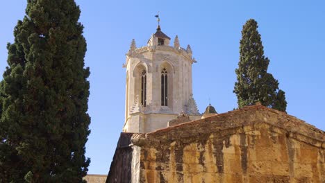 tarragona-cathedral-sun-light-backside-4k