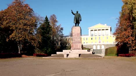 Monumento-a-Vladimir-Lenin