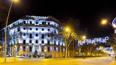 barcelona-night-light-holiday-decoration-traffic-street-4k-time-lapse-spain