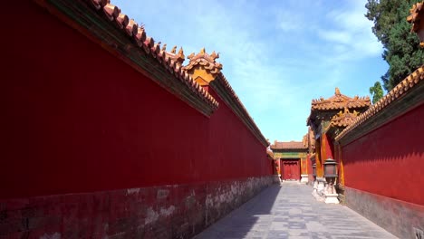 oriental-red-gate-inside-Beijing-Forbidden-City,-China