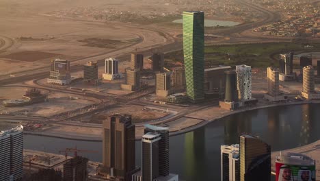 puesta-de-sol-dubai-ciudad-marina-cubierta-superior-panorama-4-tiempo-k-lapso-Emiratos-Árabes-Unidos