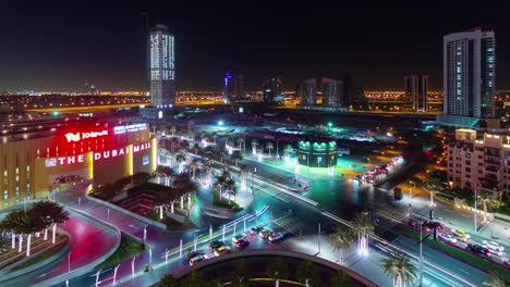 Nacht-Beleuchtung-Dubai-Mall-Verkehr-Kreuzung-Dachansicht-4-k-Zeit-hinfällig,-Vereinigte-Arabische-Emirate