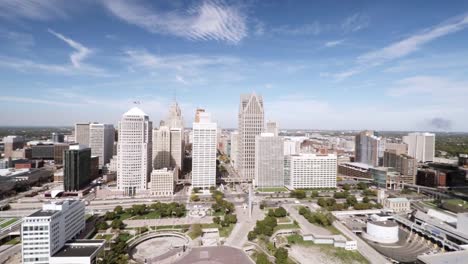 Aerial-view-of-Detroit-skyline