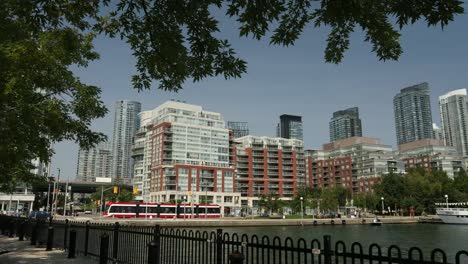 Downtown-city-view-of-Toronto-Ontario-Canada