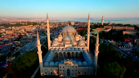 Mystique-Suleymaniye-Mosque-from-the-sky,-aerial-view-of-Istanbul-city,-Golden-Horn,-Turkey.