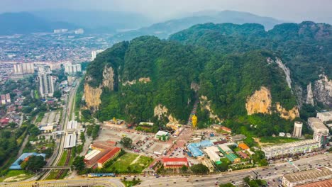 Kuala-Lumpur-berühmten-Batu-Höhle-Antenne-Panorama-Zeitraffer-4k-Malaysia