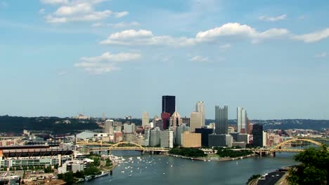 Timelapse-del-horizonte-de-Pittsburgh