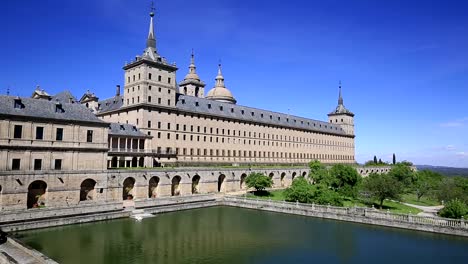 Royal-Monastery-of-San-Lorenzo-de-El-Escorial-near-Madrid,-Spain