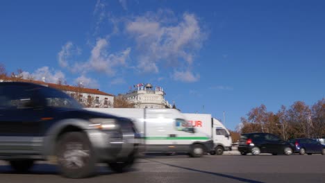 Spanien,-Madrid-Sonne-Licht-Verkehr-Kreis-4-K