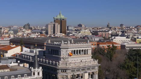 Spanien,-Madrid-Tageslicht-Dachterrasse-Panorama-\"-4-k\"