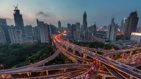 cruce-de-intercambio-de-tráfico-del-atardecer-4-tiempo-k-caer-de-Shangai