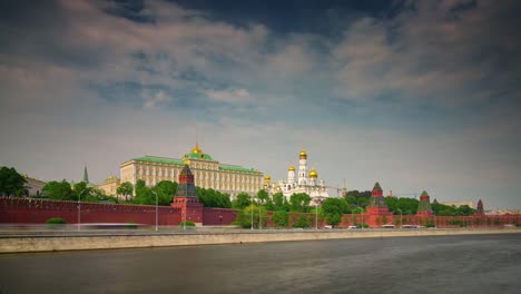 russia-sunny-day-moscow-kremlin-river-bay-traffic-bay-4k-time-lapse