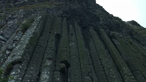 4k-Shot-of-Giant's-Causeway-Wall,-Northern-Ireland