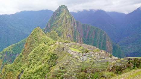 El-famoso-Machu-Pichu-Resumen