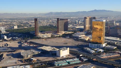 Vista-aérea-de-las-Vegas,-Nevada-durante-el-día-de-Las-Vegas-Strip