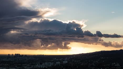 Los-Angeles-Wolken-Sonnenuntergang-Timelapse---Hollywood,-Santa-Monica,-Beverly-Hills