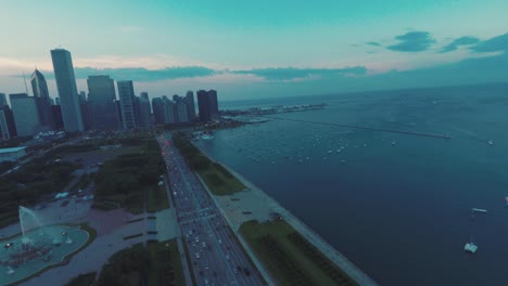 Chicago-Skyline-Buckingham-Fountain-Abenddämmerung-Antenne