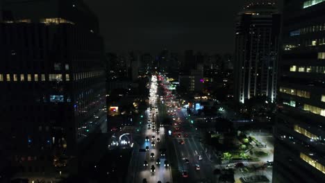 Faria-Lima-Avenue-in-Sao-Paulo-at-night,-Brazil