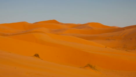 Desierto-dunas-sunset-pan-timelapse