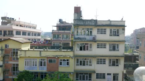 Panoramablick-über-die-Stadt-Kathmandu-mit-Dächern,-Nepal.