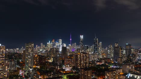 Moderne-Skyline-der-Großstadt-in-Toronto