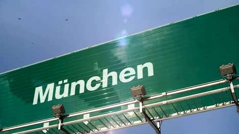 Flugzeug-abheben-Munchen-deutsche