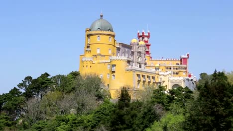 Pena-Palast-von-Sintra,-Portugal.-UNESCO-Weltkulturerbe-und-ist-eines-der-Sieben-Weltwunder,-Portugal