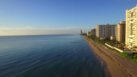 video-cenital-de-Hallandale-Beach,-Florida