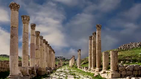 Roman-ruins-in-the-Jordanian-city-of-Jerash-(Gerasa-of-Antiquity),-capital-and-largest-city-of-Jerash-Governorate,-Jordan