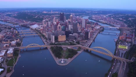 Aerial-view-of-Pittsburgh,-Pennsylvania