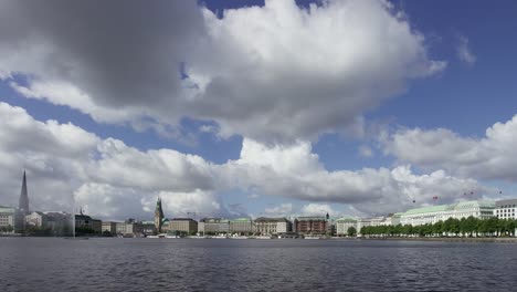 Hermoso-panorama-Shot-de-Binnenalster,-en-Hamburgo