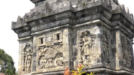 Borobudur,-or-Barabudur-Indonesian-Candi-Borobudur-is-a-9th-century-Mahayana-Buddhist-temple-in-Magelang,-Central-Java,-Indonesia