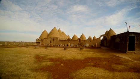 traditional-old-clay-houses-in-the-south-east-of-Turkey,-on-the-border-with-Syria