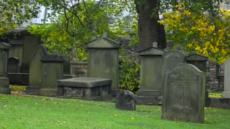 Alter-Friedhof-in-Edinburgh