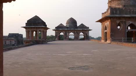 Mandu-India,-afghan-ruins-of-islam-kingdom,-mosque-monument-and-muslim-tomb.-Jahaz-Mahal.