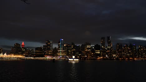 Horizonte-del-centro-Canadá-Vancouver-4-noche-k