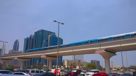 Metro-de-la-ciudad-de-Dubai