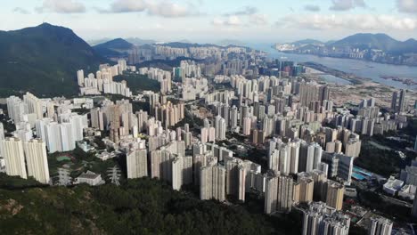 Lion-Rock-und-Wohngebiet-in-Kowloon-Hong-Kong-Stadt