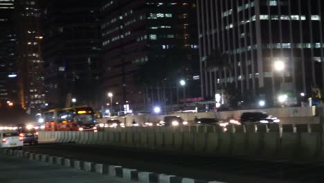 Nachtverkehr-in-Jakarta