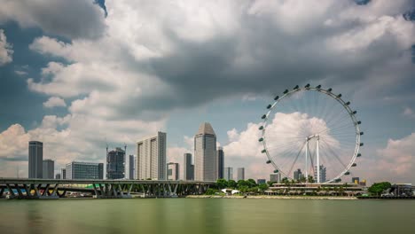 bewölkten-Tag-leichte-berühmte-Singapore-Flyer-4k-Zeitraffer