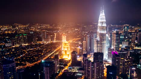 Auf-dem-Dach-Zeitraffer-der-Wolkenkratzer-Petronas-Türme-in-Kuala-Lumpur