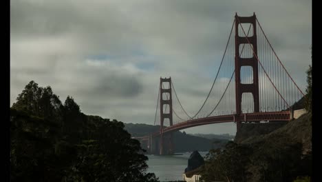 Golden-Gate-Bridge-in-the-Morning,-Timelapse