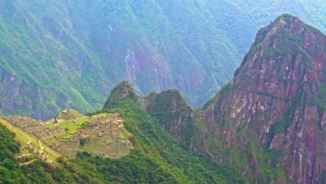 Machu-Pichu-sehr-breit-Overview8th-2016