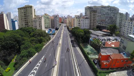 Flying-Over-Minhocao-Viaduct,-São-Paulo,-Brazil