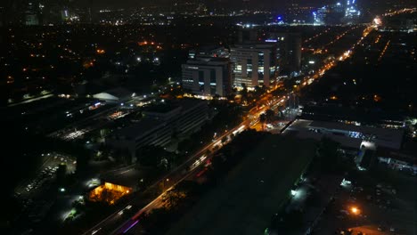 Tráfico-y-paisaje-urbano-en-Manila